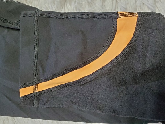 Lululemon run inspire crop Creamsicle pop leggings size 4 - Picture 3 of 9